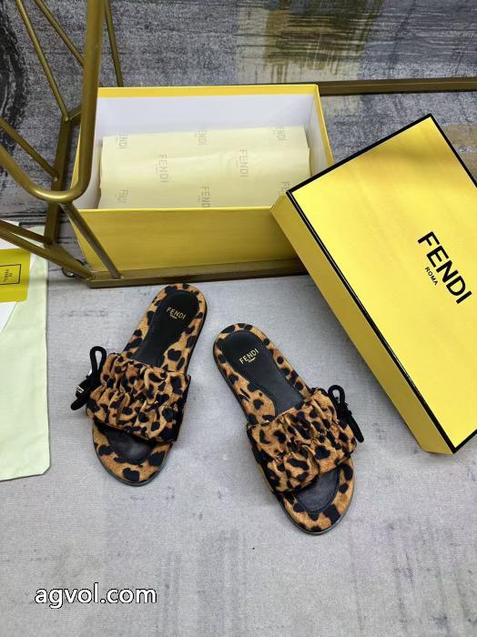 日本でおなじみ!? ベストセラー 話題となる人気品ブーツ激安 通販 ブランドFENDI.._0_1