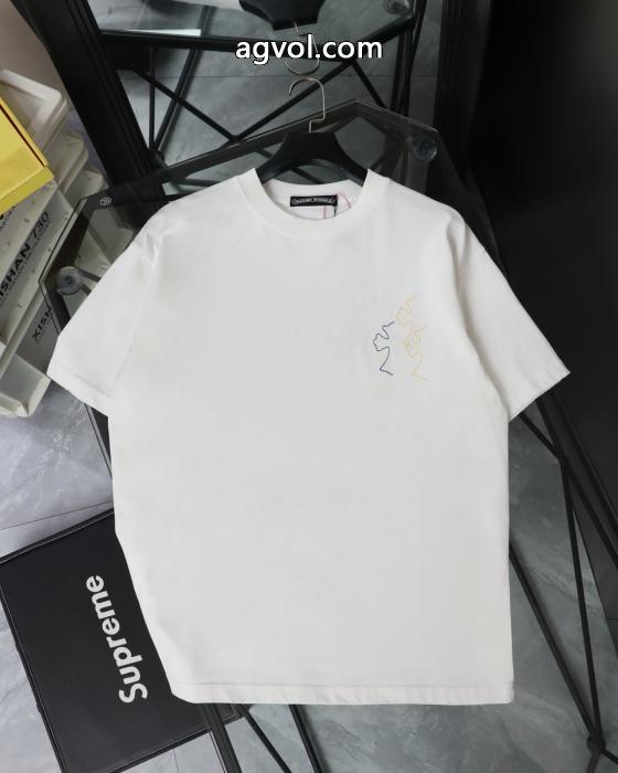 クロムハーツ独特な 最安値で超HOT 高級感のある半袖Tシャツ激安 ブランド 通販_0_0
