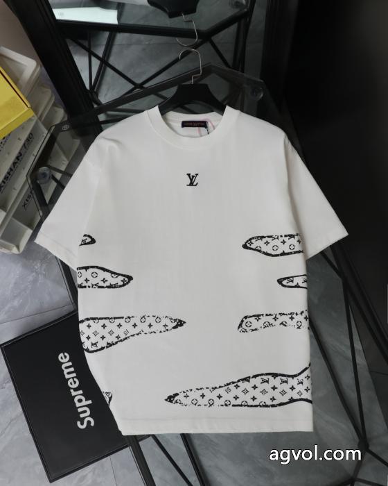 半袖TシャツLOUIS VUITTON先行予約販売 個性的 爆買い新品ブランド コピー_0_1