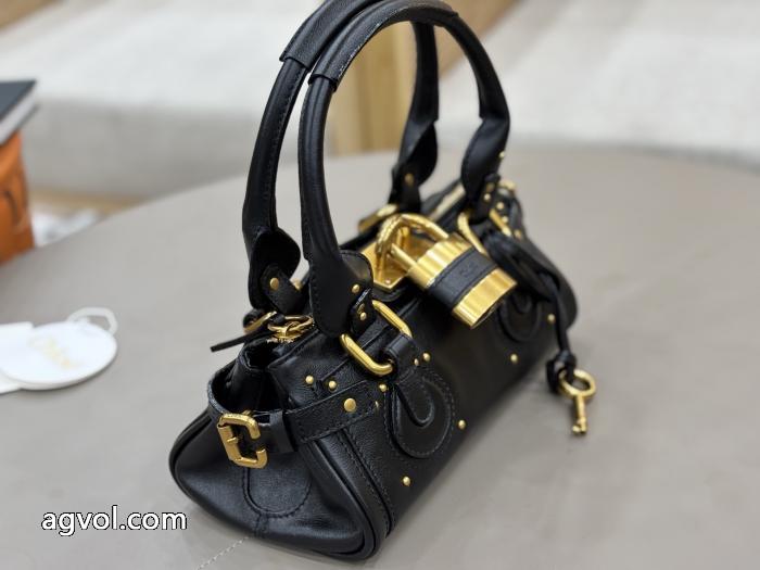 ブランド 偽物バッグCHLOE目を引く存在感抜群 海外最新モデル 人気定番低価.._0_2