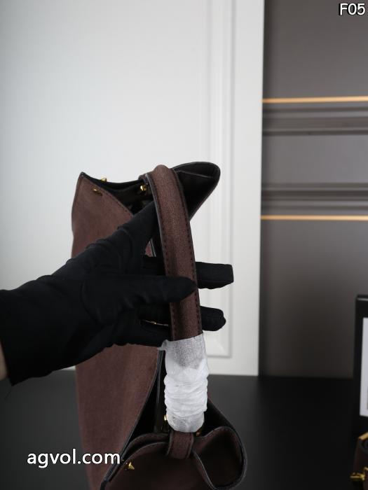 バッグブランド コピー s 級長く愛用する 復古風 弾力性の高いFENDI.._0_2