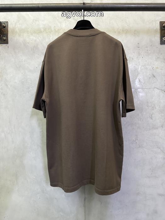 シャツ見つけてほしい一品 モード感の高い春夏のスタイル 軽やかな素材感Stone Islandスーパー コピー 安心 サイト.._0_1