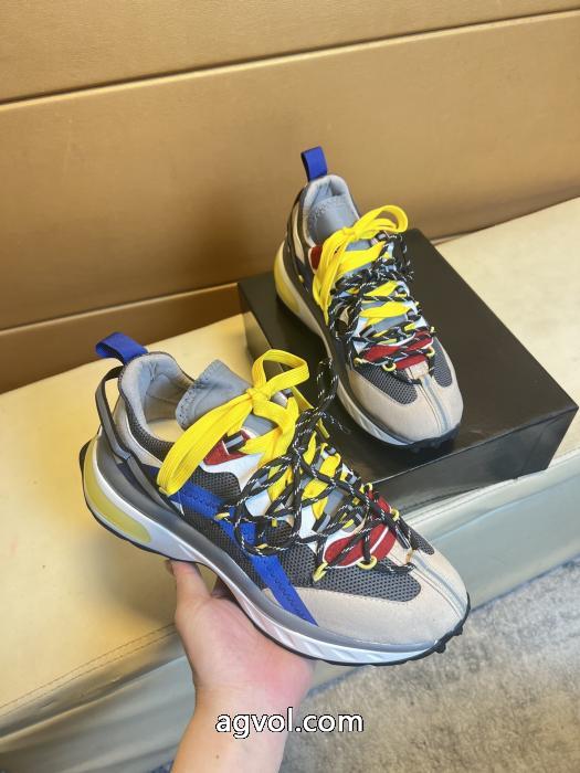 ブランド コピー軽やかな印象 激レア 限定 大人気開催中！DSQUARED2&nbsp;&nbsp;&nbsp;&nbsp;スニーカー._0_2