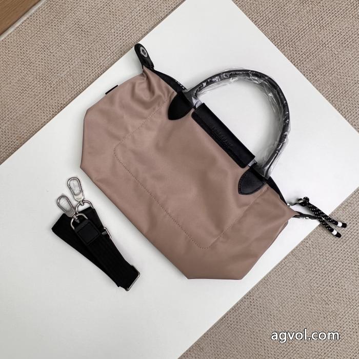 バッグ細身効果抜群！：只限用于女人的衣服 送料無料限定価格 世界で誰もが憧れるブランドブランド アクセサリー 激安スーパーコピー.._0_4
