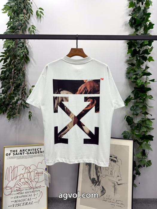 Off-White注目の逸品 季節限定販売 注目度の高い通販 ブランド半袖Tシャツ_0_4