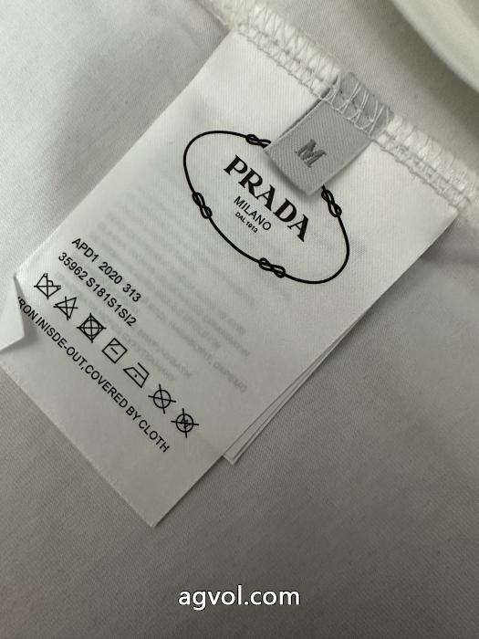 半袖TシャツPRADAブランド コピー 安心カラバリ豊富 2026新年度人気入荷 圧倒的な人気_0_3