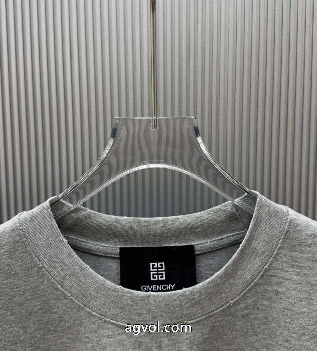 偽 ブランド 通販2026一番最高人気 北欧ブランド 雑誌掲載シャツGIVENCHY.._0_2