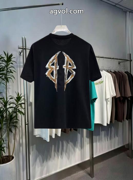半袖Tシャツ偽物 ブランド ショップ大人カジュアルな シックな色合い 2026即旬な装いにbalenciaga_0_3