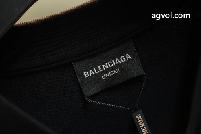balenciagaSALE年末年始限定 お買い得 激レア商品半袖Tシャツブランド コピー 着払い_0_3