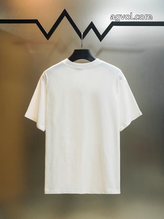 balenciagaカジュアルに着こなし 高品質で綺麗 超激得高品質ブランド コピー s 級半袖Tシャツ_0_3