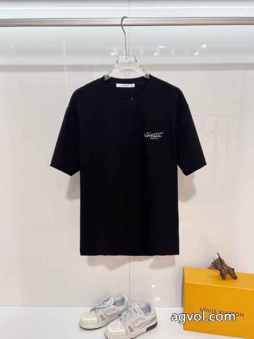 定番人気商品 光沢のある 新着品半袖TシャツGIVENCHYブランド コピー 専門店_0_2