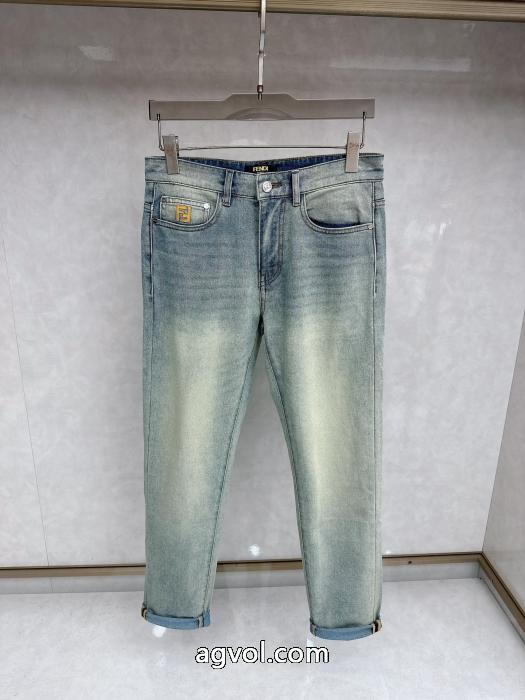 ブランド コピー 販売 店ジーンズ履き心地良い 驚きの破格値本物保証 激安期間限定セールフェンディ_0_2