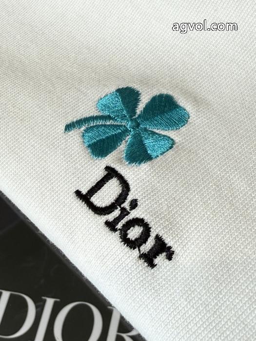 人気セールHOT 激安大特価定番人気 お洒落な印象半袖TシャツDIORスーパー コピー_0_0