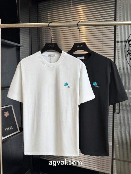 人気セールHOT 激安大特価定番人気 お洒落な印象半袖TシャツDIORスーパー コピー_0_3