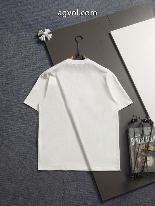 DIOR偽物 ブランド 激安半袖Tシャツ定価より50％OFF 2026新作登場 万能な一品_0_4
