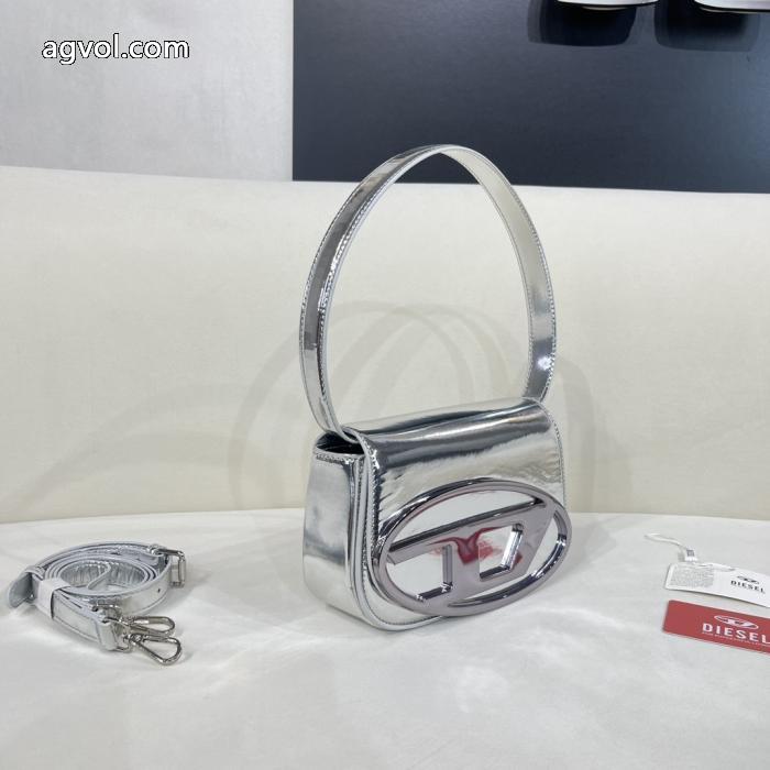 偽 ブランド 通販新商品☆完売必至 超激得260%新品 高級感あるディーゼル&nbsp;&nbsp;&nbsp;&nbsp;バッグ._0_2