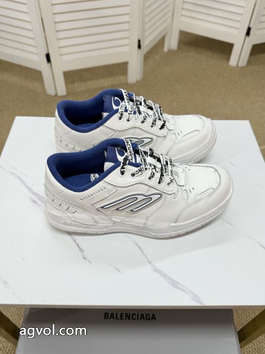 偽物 ブランド 販売スニーカーbalenciagaセレブ風  最新で男女兼用にもお勧め 優れた品質.._0_2