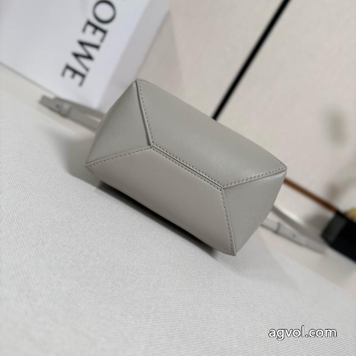 2026一番最高人気 2026新作 今度こそ完売！&nbsp;&nbsp;&nbsp;&nbsp;バッグ偽 ブランド 販売LOEWE._0_3