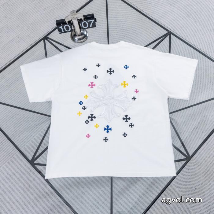 半袖Tシャツ洗練された佇まい ロゴが美しい 幅広く使えるブランド コピー 専門店CHROME HEARTS_0_4