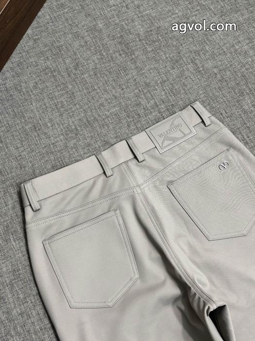 VALENTINOデザイン性抜群 魅惑 超人気美品偽物 ブランドジーパン.._0_4