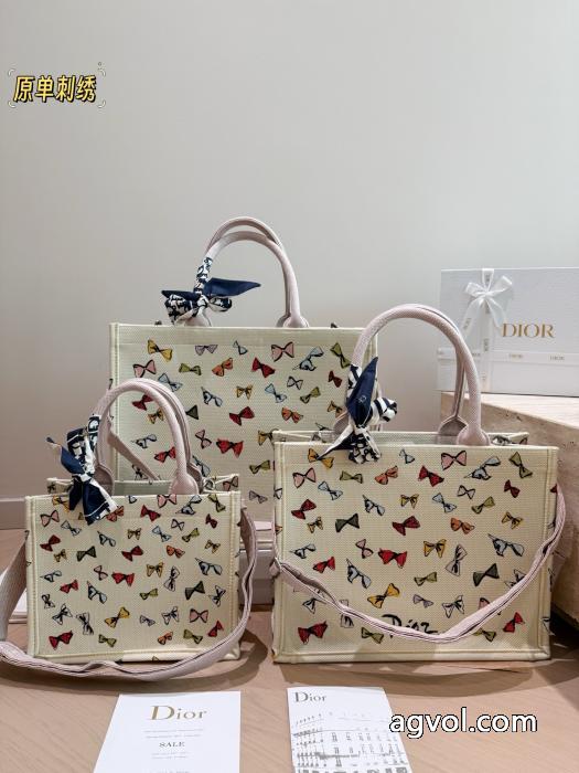 DIOR完売必須　限定SALE どの年代にも好感度 セレブ多数愛用バッグスーパー コピー 安心_0_5