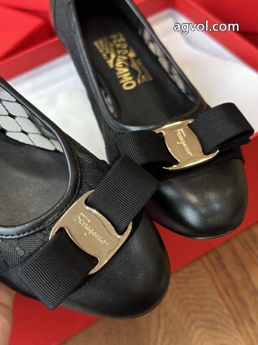 ブーツスーパー コピー ブランド 専門店FERRAGAMO通気性と吸汗性に優れ 人気ファッション雑誌でも掲載 2026SS春夏人気モデル.._0_3