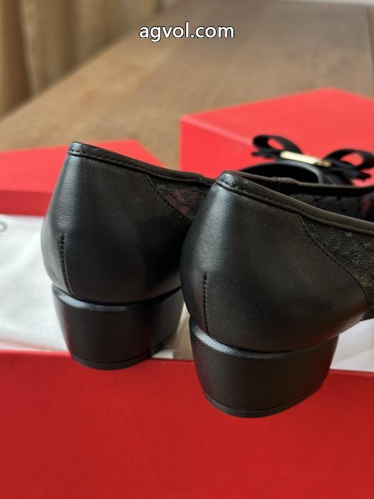 ブーツスーパー コピー ブランド 専門店FERRAGAMO通気性と吸汗性に優れ 人気ファッション雑誌でも掲載 2026SS春夏人気モデル.._0_4