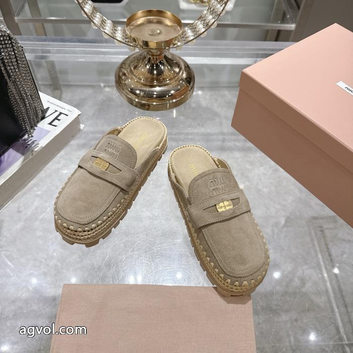 MIUMIUスニーカー品が良い 品質保証 十分な耐久性偽物 通販 サイト._0_1