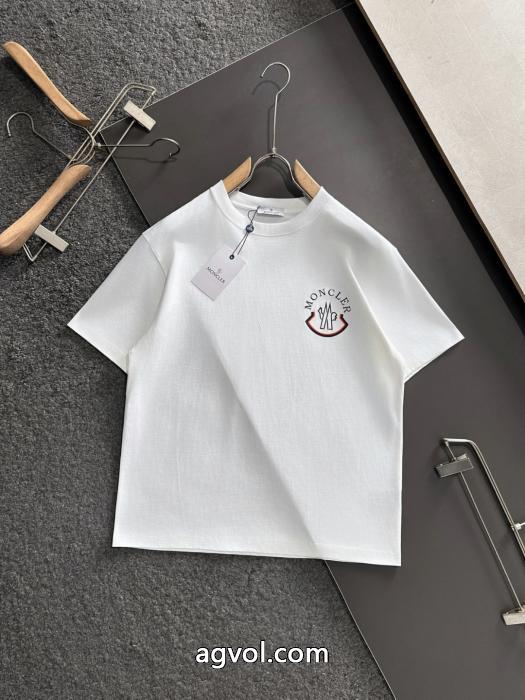 モンクレール半袖Tシャツ偽物 通販透け感の持つ涼しげな印象 定番人気のモデル 新色登場_0_4