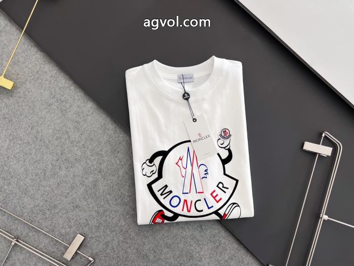 ブランド コピー s 級半袖Tシャツディテールが可愛い 今年流行 優秀なアイテムMONCLER_0_1