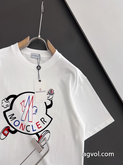 ブランド コピー s 級半袖Tシャツディテールが可愛い 今年流行 優秀なアイテムMONCLER_0_2