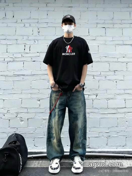 国内在庫あり 品質保証定番人気 2026夏に意外と人気な新作MONCLER半袖Tシャツブランド コピー バック_0_2