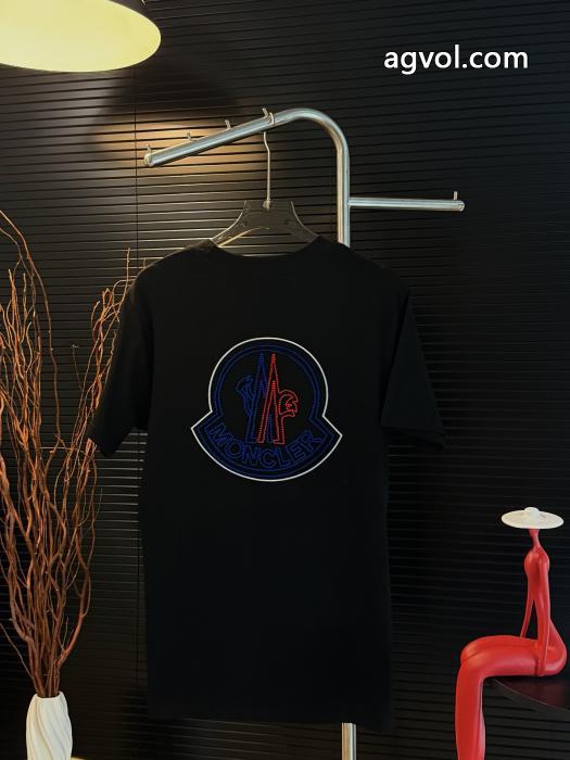 ブランド スーパー コピーMONCLER最新作期間限定セール 超人気*入手困難 魅力的半袖Tシャツ_0_4