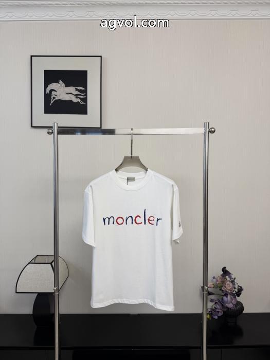 スーパー コピー 通販超一流のブランド デザイン性の高い 毎シーズン人気が高いMONCLER半袖Tシャツ_0_0