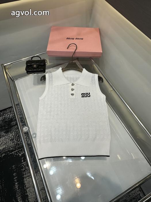 MIUMIU半袖Tシャツ期間限定SALE 注目する憧れブランドの新作 最先端ファション激安 通販 専門店_0_2