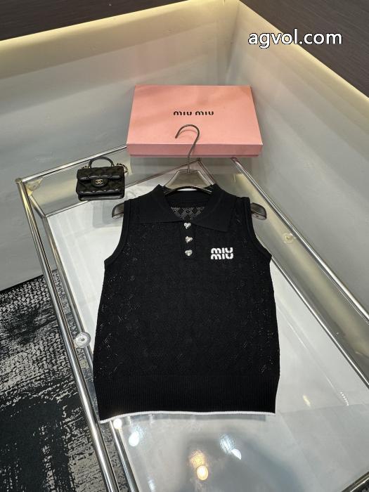 MIUMIU半袖Tシャツ期間限定SALE 注目する憧れブランドの新作 最先端ファション激安 通販 専門店_0_3