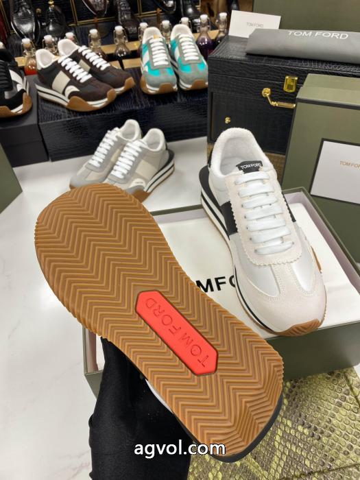 TOM FORDブランド コピー 専門店スニーカーデザイン性に優れた フェミニンな雰囲気 最新限定お目立ち.._0_5