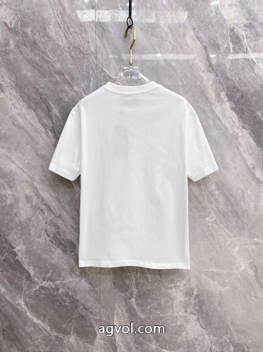 半袖TシャツMONCLER最新ビット おしゃれ上級者を目指す スマホケーススーパー コピー 品_0_0