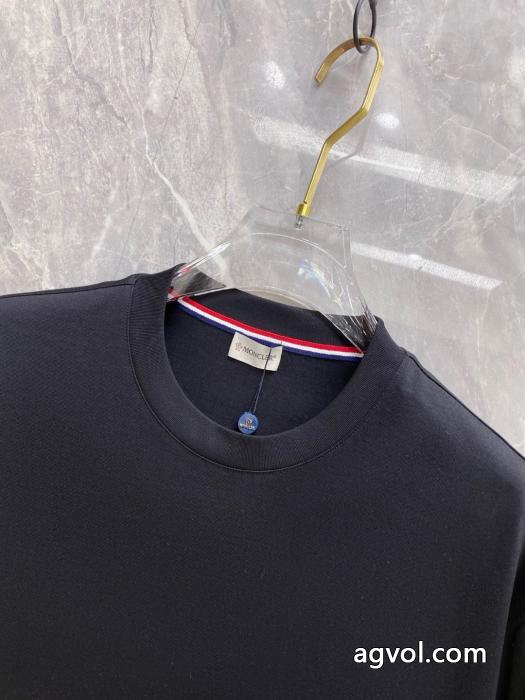 MONCLERデザイン性抜群 抜群な存在感 ユニセックスブランド コピー 品半袖Tシャツ_0_3