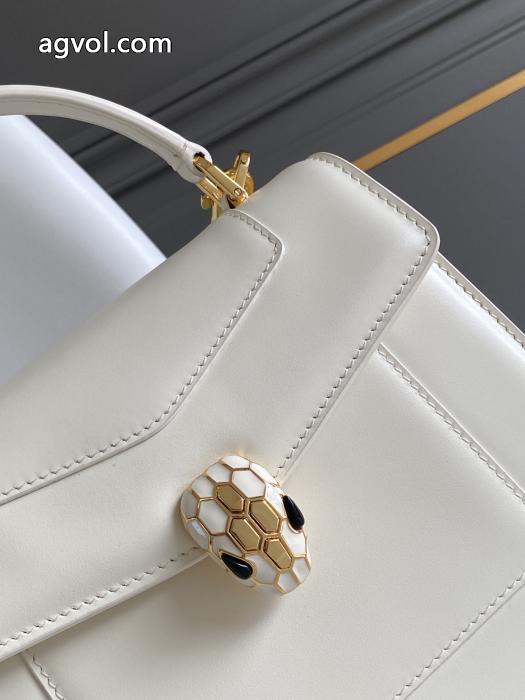 ブランド 激安 BVLGARI&nbsp;バッグ夏先に重宝 格好良い 商品の特長._0_3