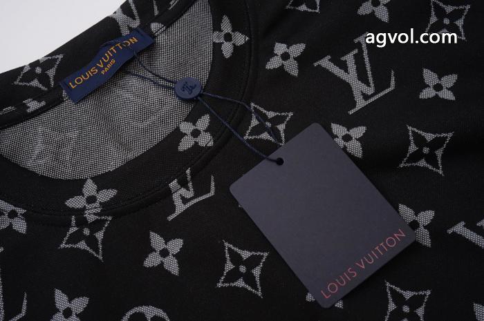 人気新品 大人の魅力 2026新入荷コピー 品 販売半袖TシャツLOUIS VUITTON_0_4