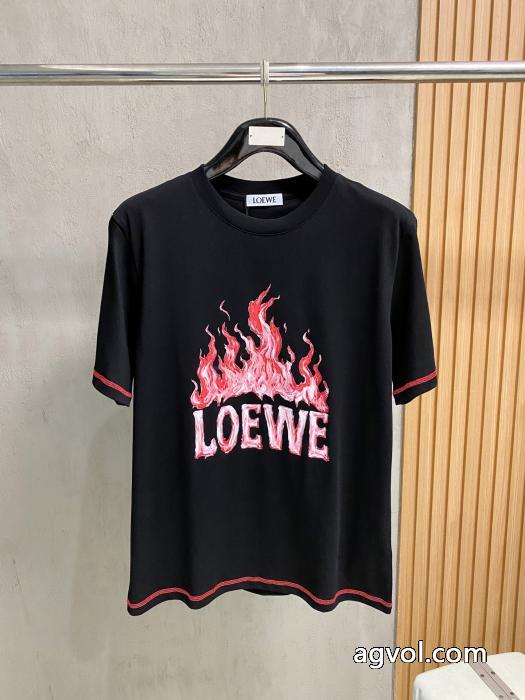 LOEWEファッション 人気 2026最新作完売必至 夏の定番アイテム半袖Tシャツブランド スーパー コピー 通販_0_1