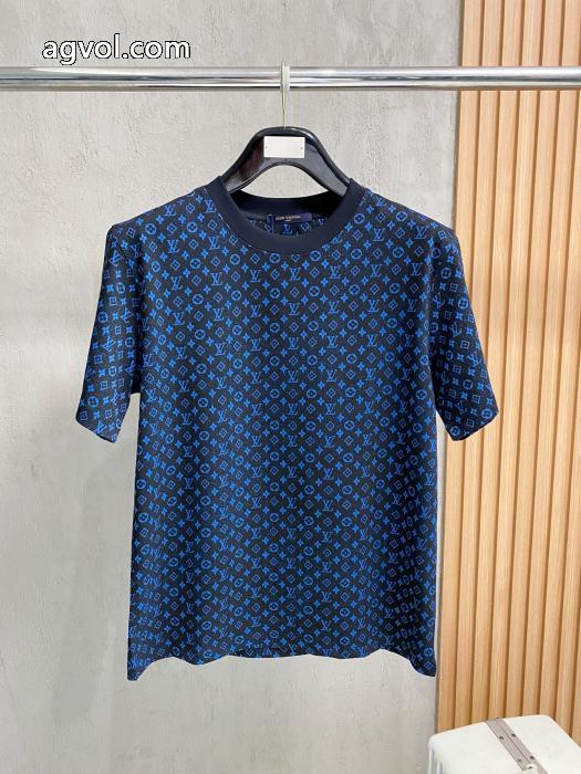 大人気ブランド 今季流行り お目立ち度の高い新品半袖Tシャツブランド スニーカー 激安LOUIS VUITTON_0_0