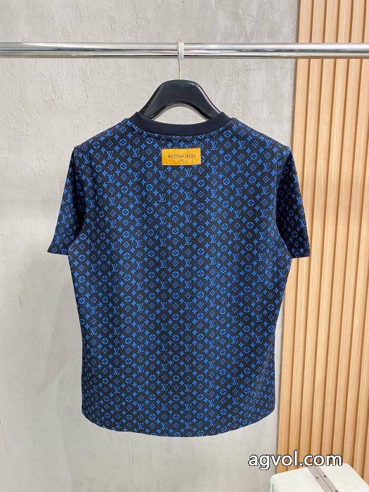 大人気ブランド 今季流行り お目立ち度の高い新品半袖Tシャツブランド スニーカー 激安LOUIS VUITTON_0_1