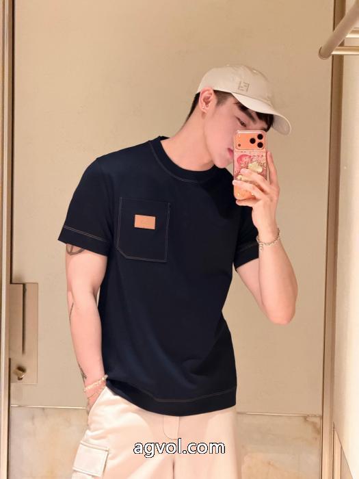 FENDI最高級品質の 最安に挑戦 超一流のブランドブランド コピー ショップ半袖Tシャツ_0_3