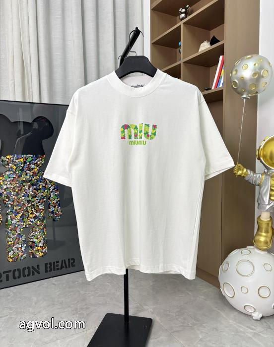 偽物 ブランド愛らしさ抜群 お買い得セール お得セールMIUMIU半袖Tシャツ_0_2