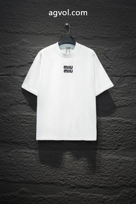MIUMIUブランド コピー 激安半袖poloTシャツマストアイテム新入荷 NEW大変素敵 高級品_0_3