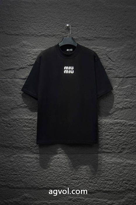 MIUMIUブランド コピー 激安半袖poloTシャツマストアイテム新入荷 NEW大変素敵 高級品_0_6