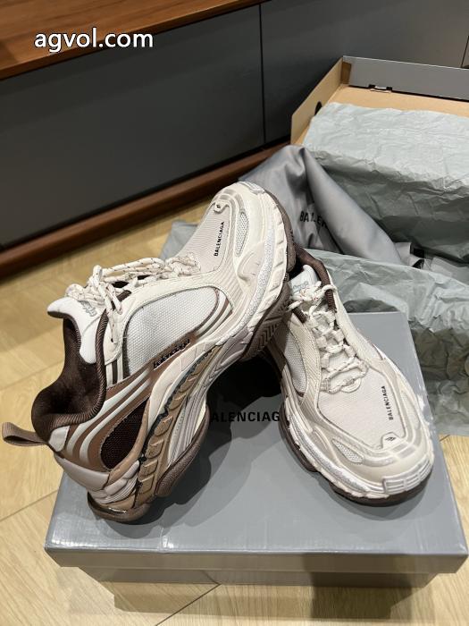 2026-2026年モデル入荷 弾力性の高い 抜け感のあるスタイルが完成&nbsp;&nbsp;&nbsp;&nbsp;ブランド レプリカバレンシアガ.._0_3