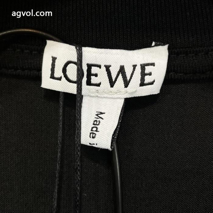激安 通販 専門半袖TシャツLOEWE現代的な印象 人気ブランドの新作2026トレンド 新作セール_0_2